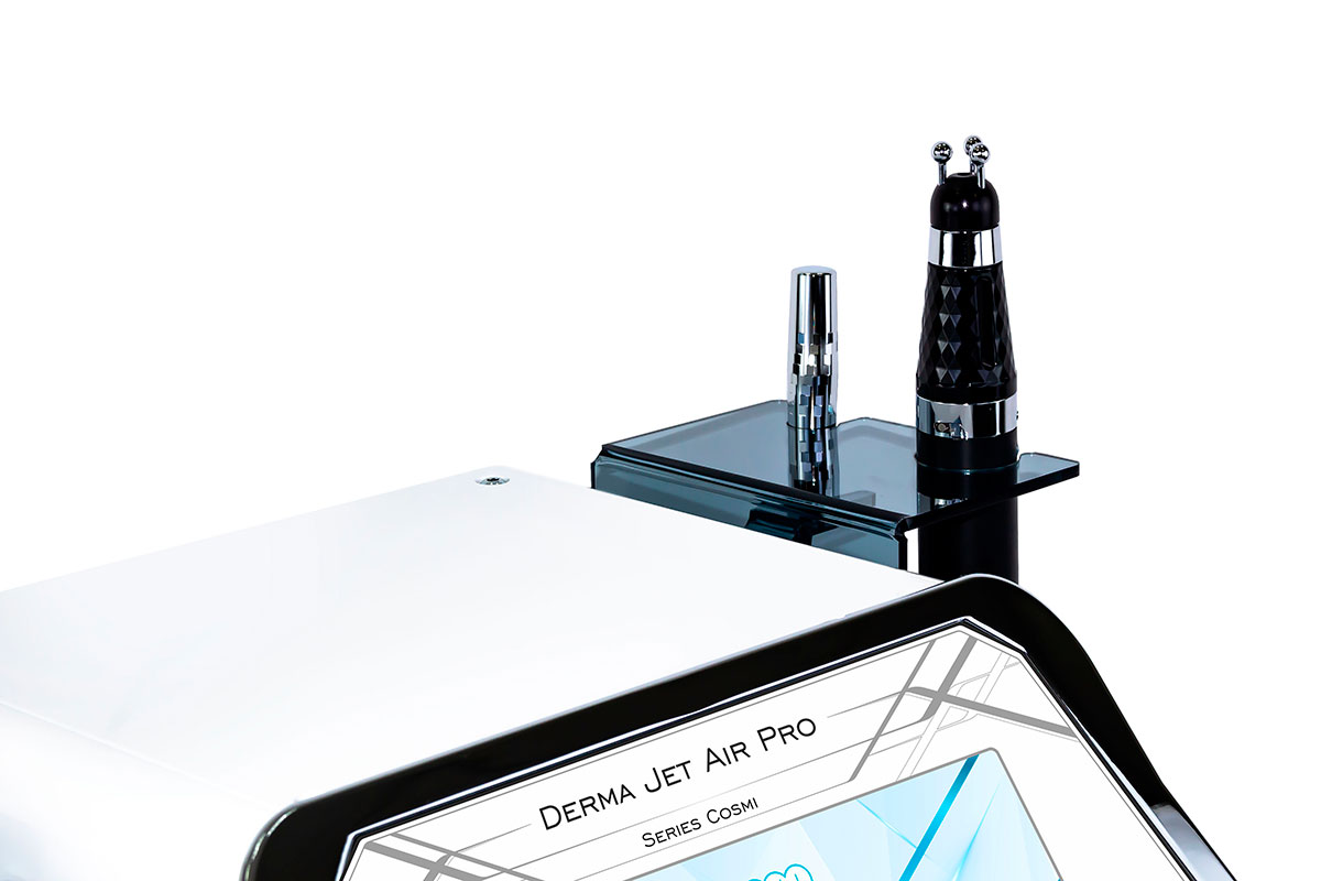 Один уникальный аппарат объединяет несколько процедур для идеальной синергии результатов